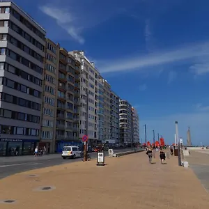 Met Prachtig Zeezicht , Ostende Belgique