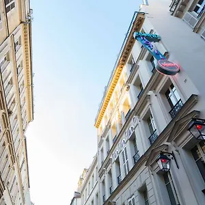 Grand Amour 3*, Paris Fransa